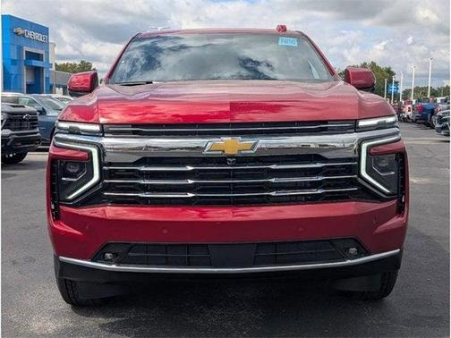 2025 Chevrolet Suburban LT