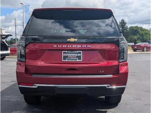 2025 Chevrolet Suburban LT