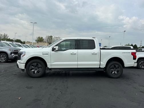 2022 Ford F-150 Lightning LARIAT