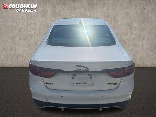 Yulong White 2021 Jaguar XF P300 R-Dynamic SE