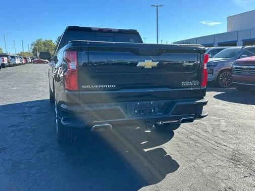 2022 Chevrolet Silverado 1500 High Country