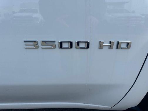 Summit White 2026 Chevrolet Silverado 3500 WT