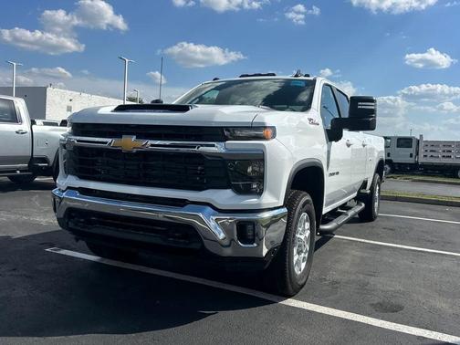 2026 Chevrolet Silverado 3500 LT