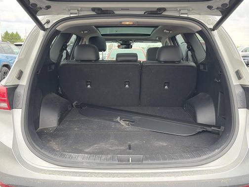 Shimmering Silver Pearl 2023 Hyundai SANTA FE SEL