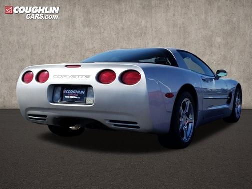 2000 Chevrolet Corvette Base