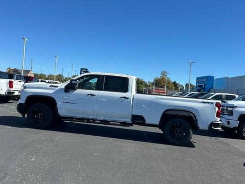 2026 Chevrolet Silverado 2500 Custom