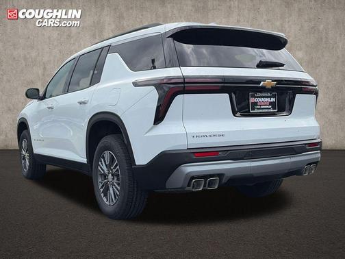 Summit White 2026 Chevrolet Traverse LT