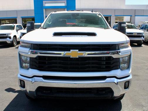 2024 Chevrolet Silverado 3500 LT