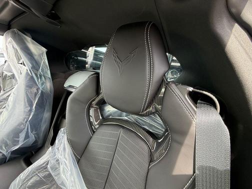 Green Metallic 2026 Chevrolet Corvette Stingray w/2LT