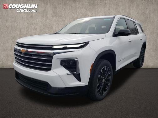 Summit White 2026 Chevrolet Traverse LT