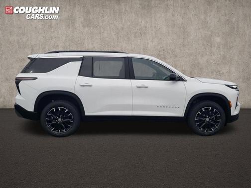 Summit White 2026 Chevrolet Traverse LT