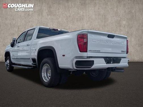 2025 Chevrolet Silverado 3500 High Country