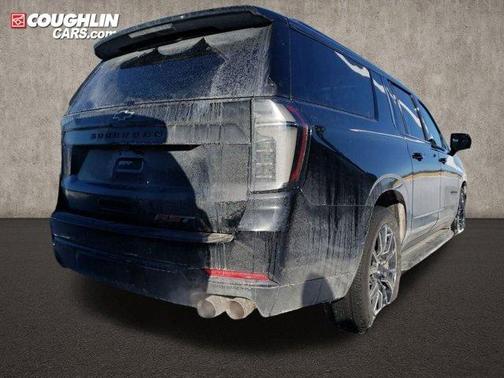 2025 Chevrolet Suburban RST