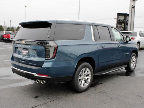 2025 Chevrolet Suburban Premier