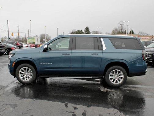 2025 Chevrolet Suburban Premier