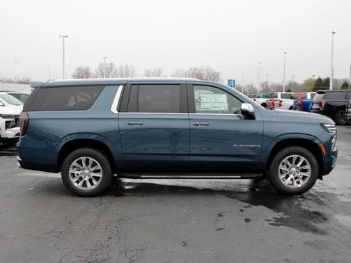2025 Chevrolet Suburban Premier