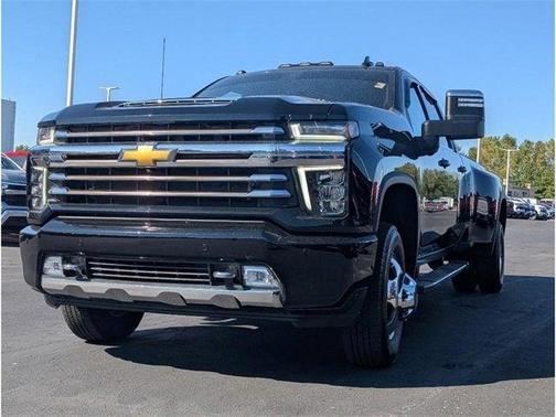 2022 Chevrolet Silverado 3500 High Country