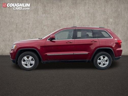 Deep Cherry Red Crystal Pearlcoat 2013 Jeep Grand Cherokee Laredo