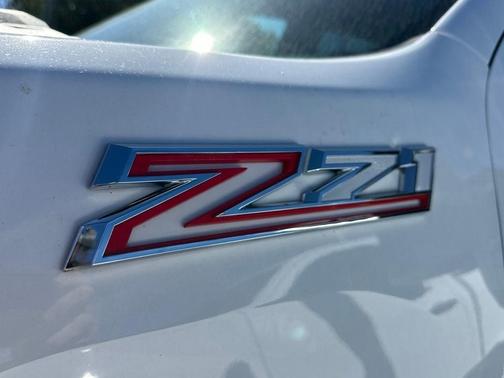 2025 Chevrolet Silverado 2500 Custom