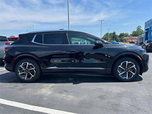 2025 Chevrolet Equinox EV LT 2