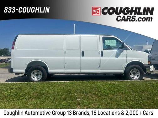 2025 Chevrolet Express 3500 Work Van