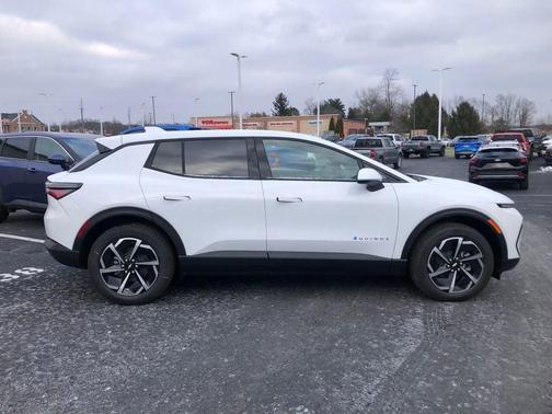 2026 Chevrolet Equinox EV LT 1
