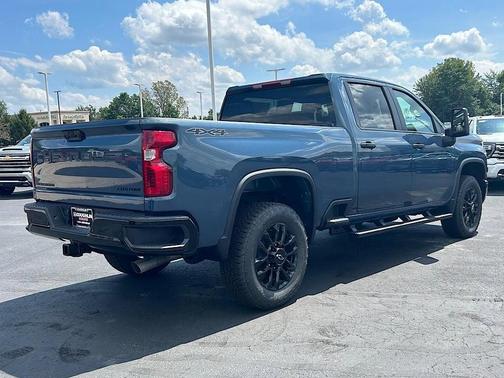 2025 Chevrolet Silverado 2500 Custom