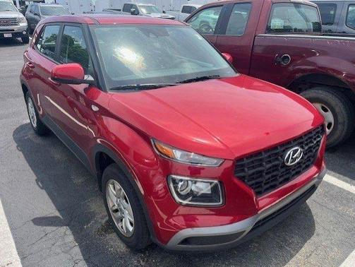 2022 Hyundai VENUE SE