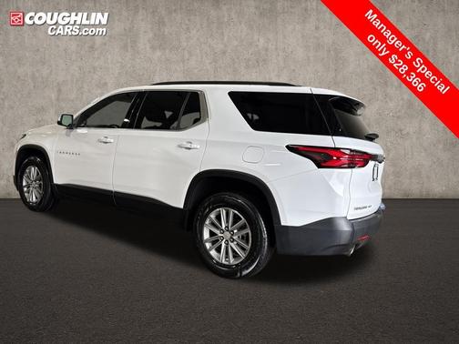 Summit White 2023 Chevrolet Traverse LT Cloth