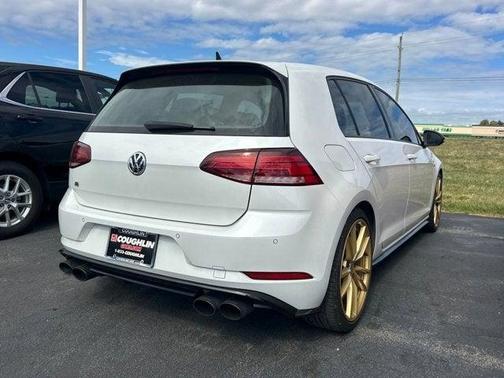 2018 Volkswagen Golf R 2.0T w/DCC & Navigation