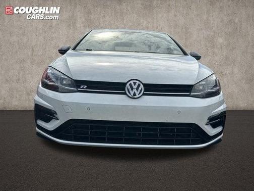 2018 Volkswagen Golf R 2.0T w/DCC & Navigation