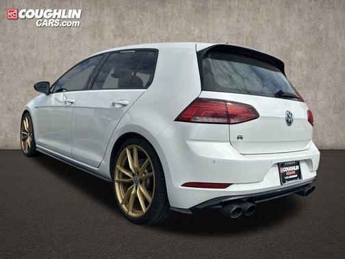 2018 Volkswagen Golf R 2.0T w/DCC & Navigation