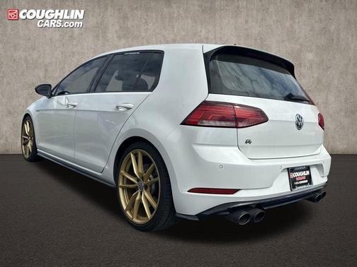 2018 Volkswagen Golf R 2.0T w/DCC & Navigation