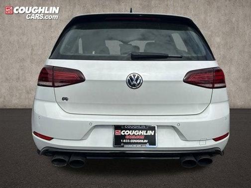 2018 Volkswagen Golf R 2.0T w/DCC & Navigation