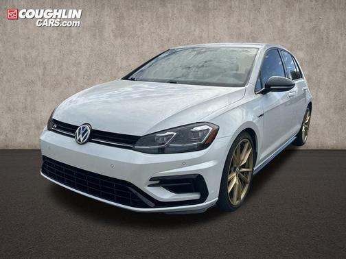 2018 Volkswagen Golf R 2.0T w/DCC & Navigation