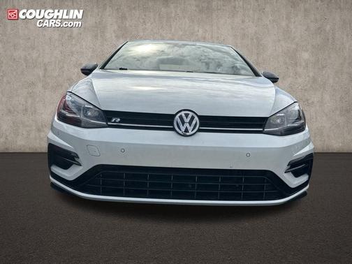2018 Volkswagen Golf R 2.0T w/DCC & Navigation