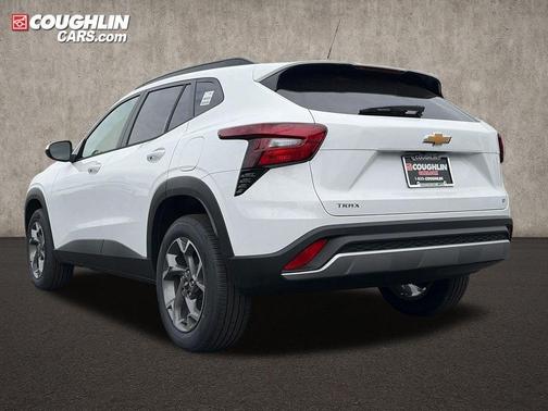 Summit White 2026 Chevrolet Trax LT