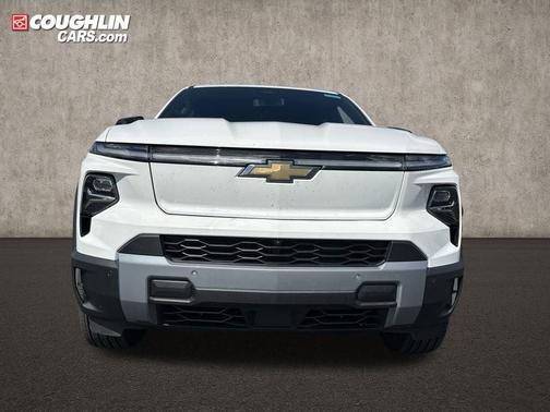 2025 Chevrolet Silverado EV LT