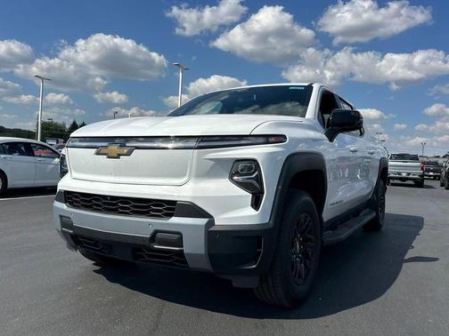 2025 Chevrolet Silverado EV LT