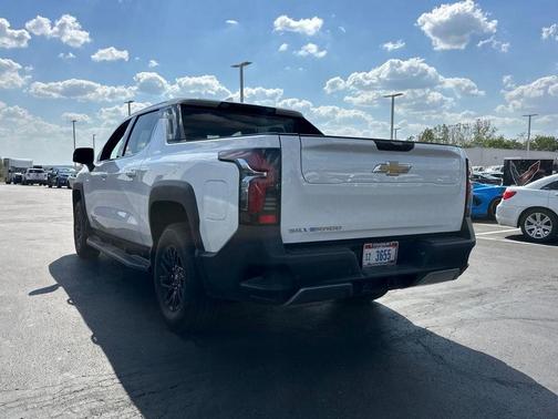 2025 Chevrolet Silverado EV LT