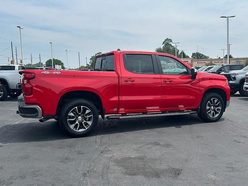 2025 Chevrolet Silverado 1500 LT