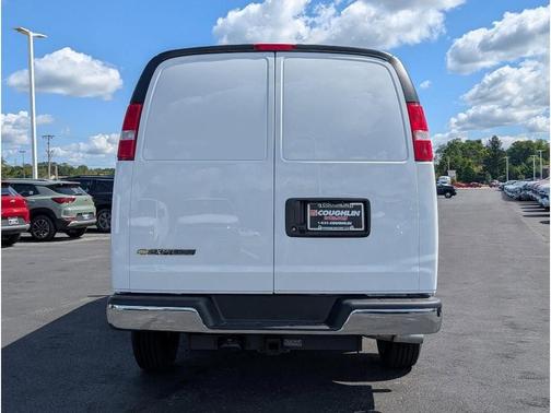 2025 Chevrolet Express 3500 Work Van