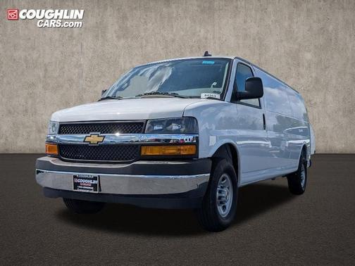 2025 Chevrolet Express 3500 Work Van