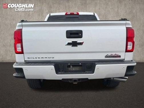 Iridescent Pearl Tricoat 2018 Chevrolet Silverado 1500 High Country