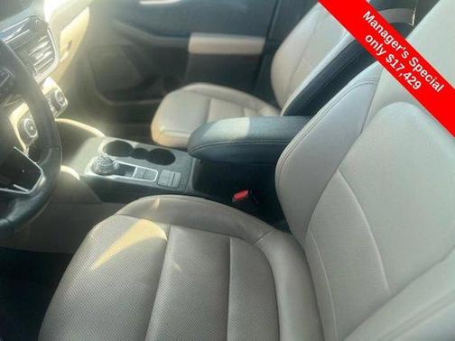 2020 Ford Escape SEL