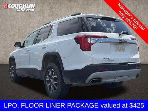 Summit White 2023 GMC Acadia SLE