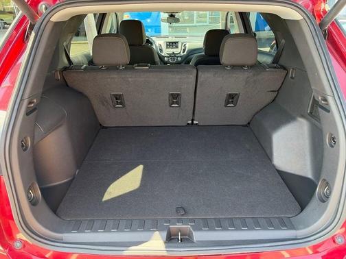 Radiant Red 2023 Chevrolet Equinox 1LT