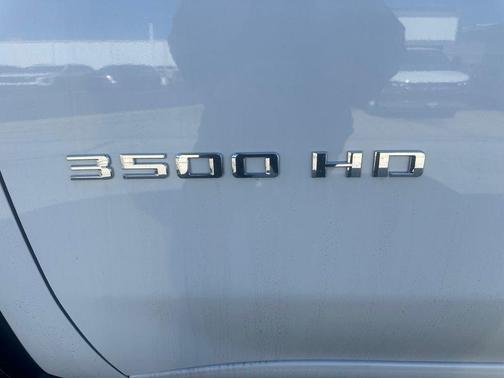 2026 Chevrolet Silverado 3500 WT