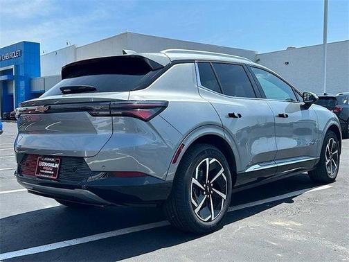 2025 Chevrolet Equinox EV LT 2