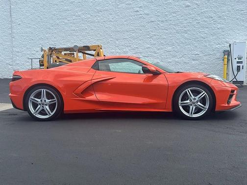 2025 Chevrolet Corvette Stingray w/2LT